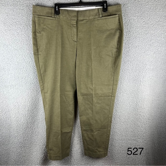 Lane Bryant Pants - Lane Bryant “The Allie” Green Skinny Ankle Pleated Coolmax Pants Size 20